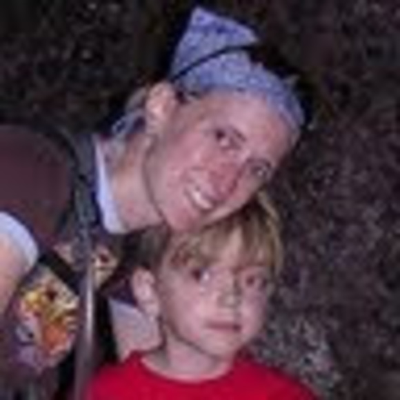 Meet your Posher, Andrea - Picture 1 of 1